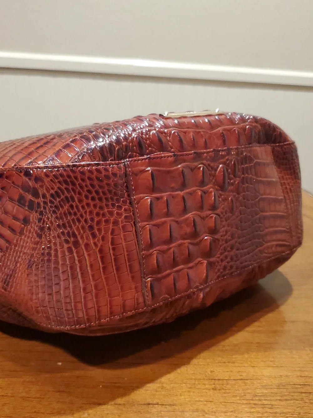 Like NEW Brahmin Marianna Alzette Croc Shoulder Tote - Picture 6 of 14